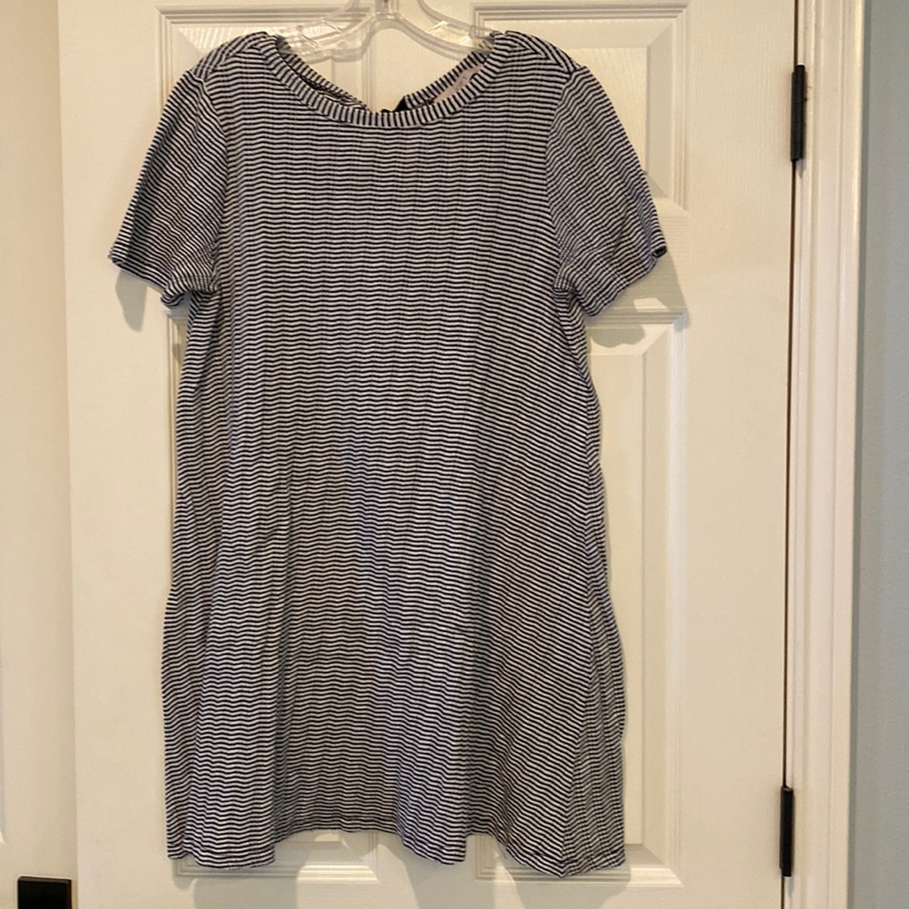 Loft Short Sleeved Dress - Picture 2 of 9
